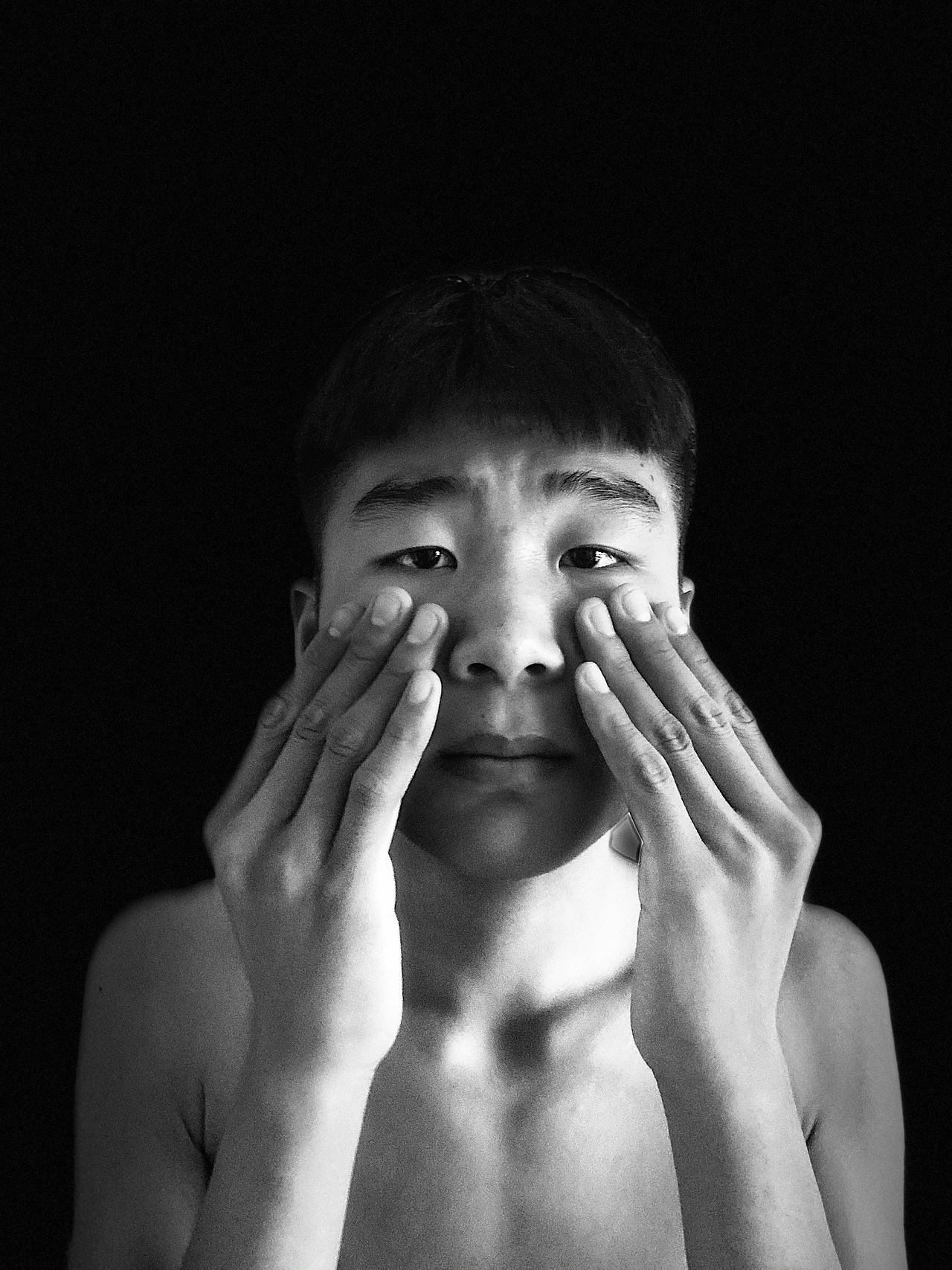 iPhone过度曝光（图ZMjM3Nzc4ODQ4） - 人像摄影 - 站酷设计师babyfive555原创素材 - 站酷ZCOOL