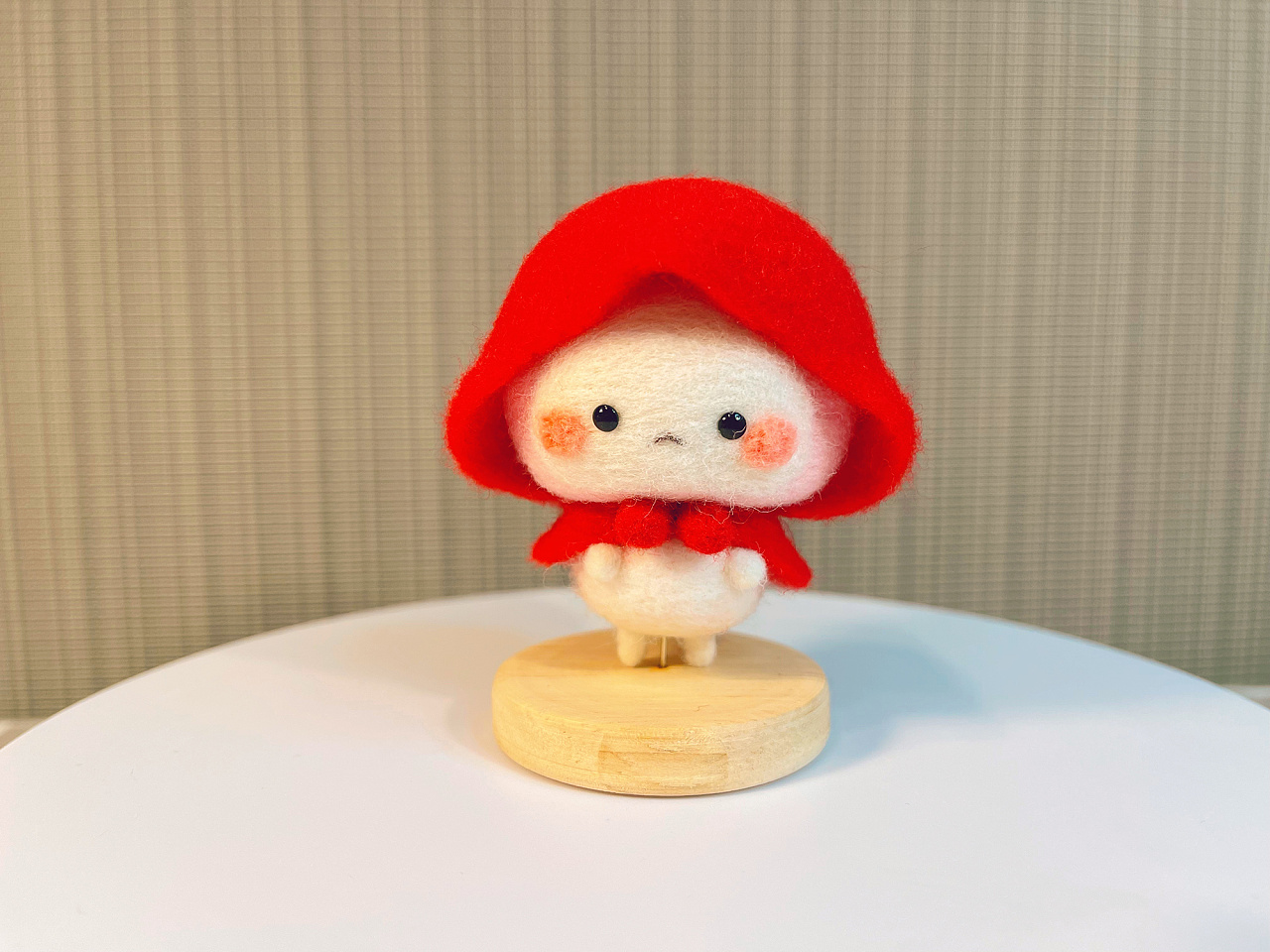 嘀嗒兔羊毛毡合集|手工艺|手办/模玩|蘑菇家族和了了 - 原创作品