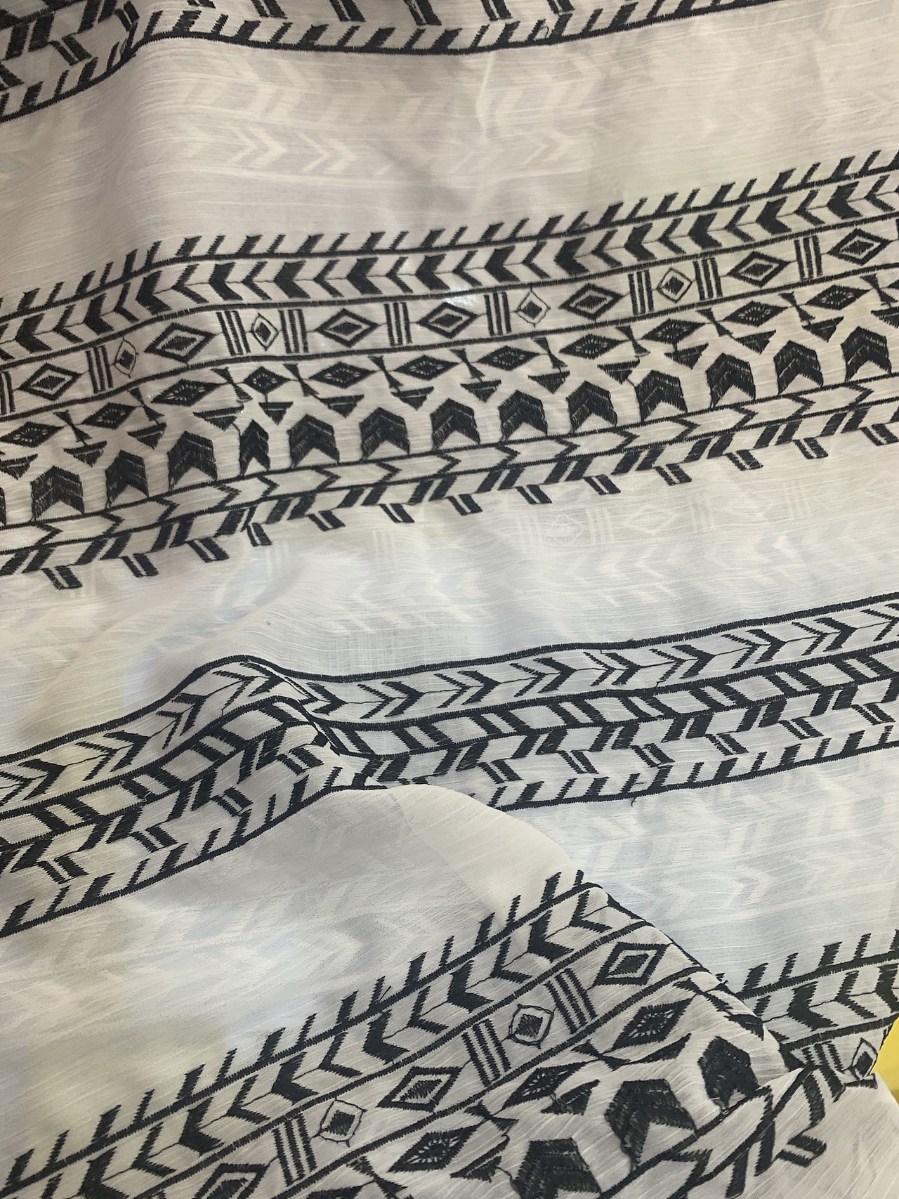 2021春夏女装新款（图ZMjMwODMwNzg0） - 休闲/流行服饰 - 站酷设计师福铼面料原创素材 - 站酷ZCOOL