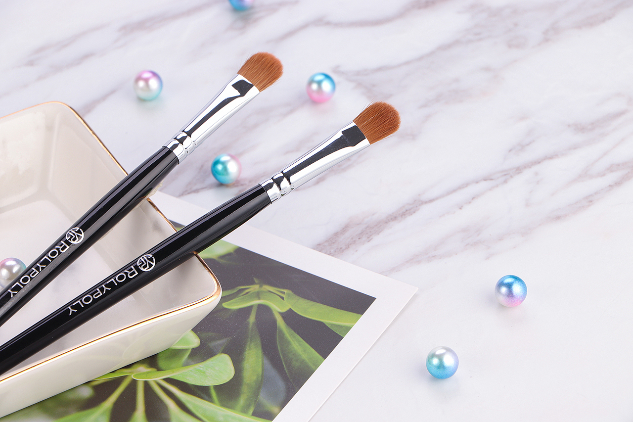 黄鼠狼毛眼影刷