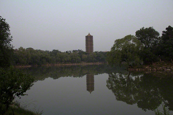 雨后的北大校园