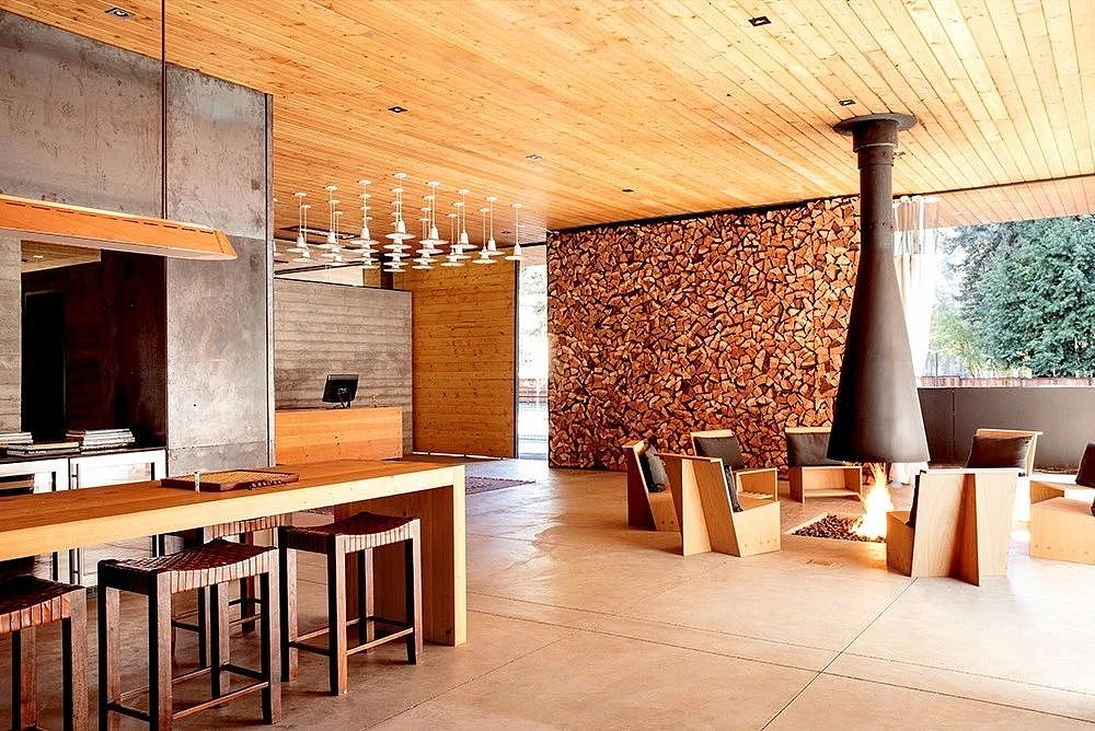 「Russian River Hotel」