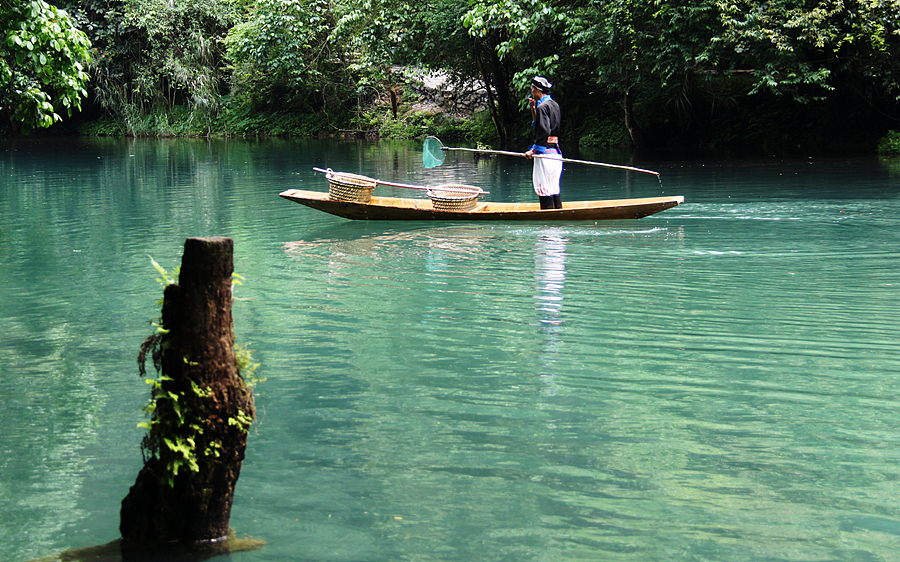青山绿水韵味足