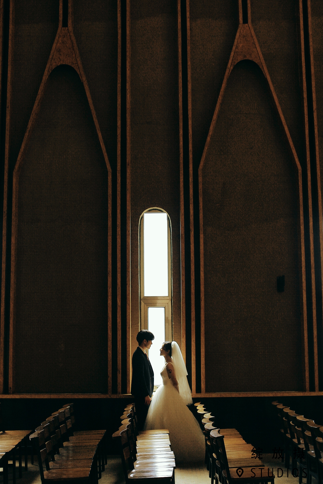中国油画院 | 浪漫如画的婚纱照❤（图ZMjYxOTc4OTU2） - 婚礼摄影 - 站酷设计师绽放摄胶片摄影原创素材 - 站酷ZCOOL