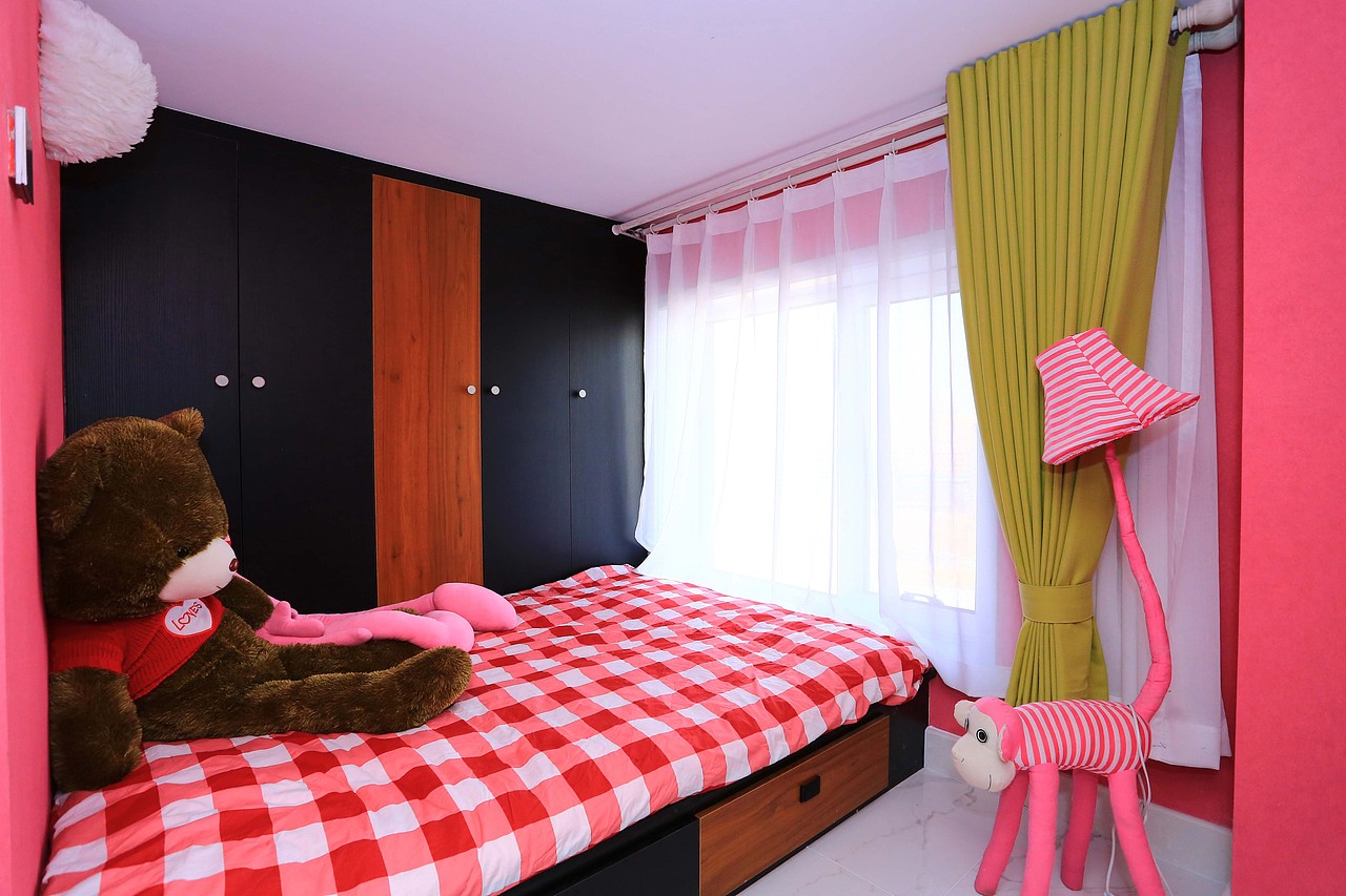 设计主题:不妥协的黑与白