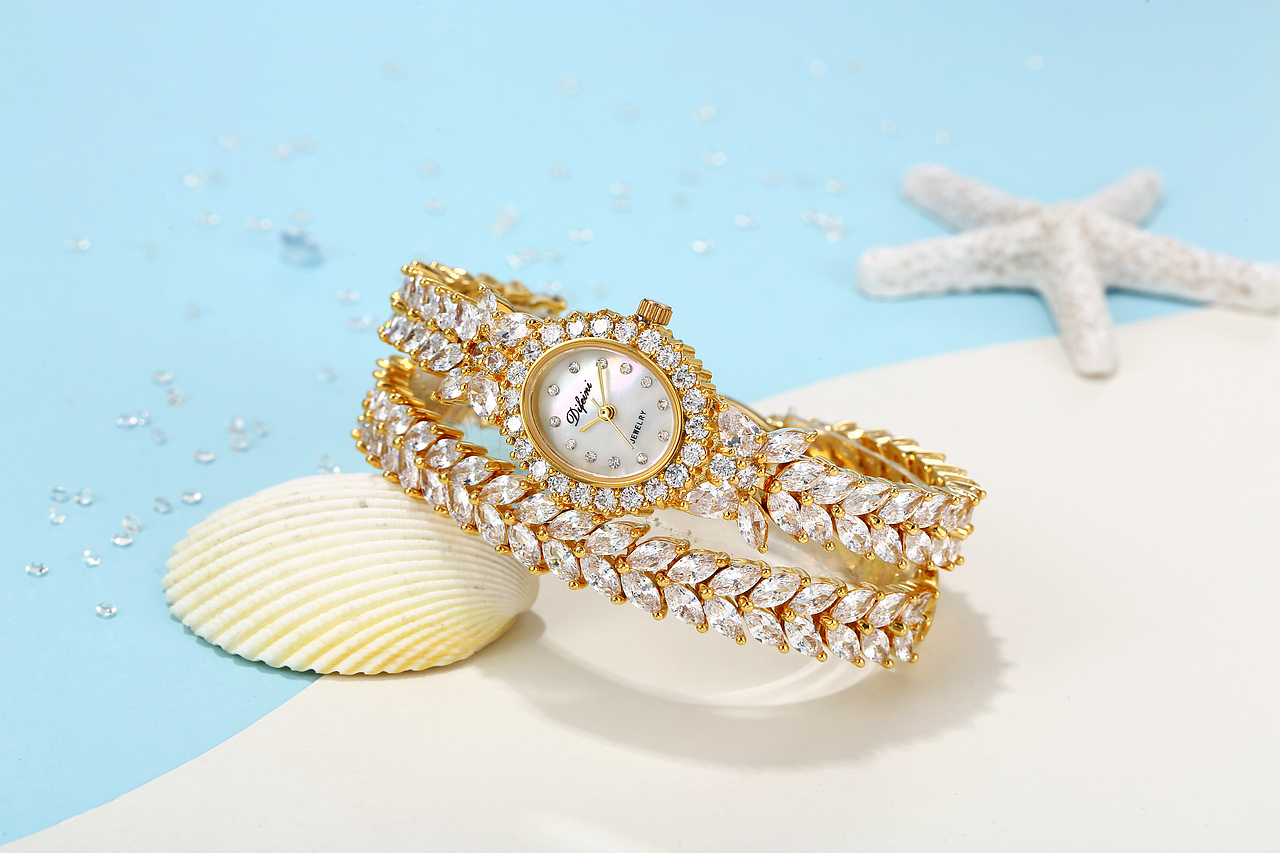 珠宝摄影 | 是夏天的蓝呀 手表摄影图（图ZMjYwNjc3MjY0） - 产品摄影 - 站酷设计师_pepe原创素材 - 站酷ZCOOL