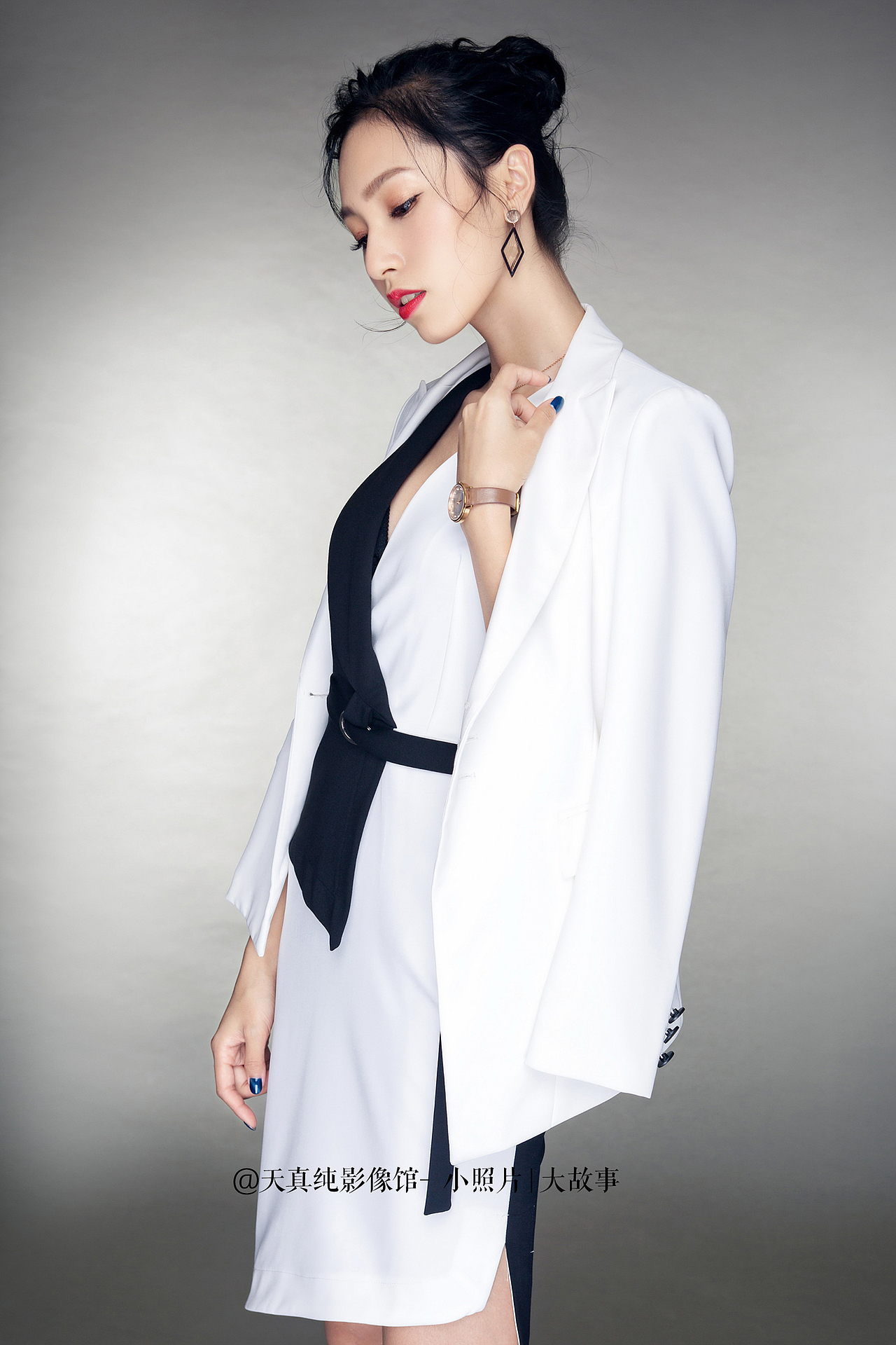 女性职业形象照女性商务照微商形象照