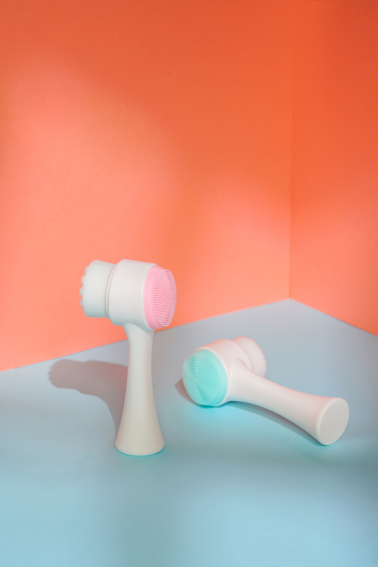 硅胶洗脸刷（图ZMTkwNjQ5Njk2） - 产品摄影 - 站酷设计师美林美妆视觉摄影原创素材 - 站酷ZCOOL