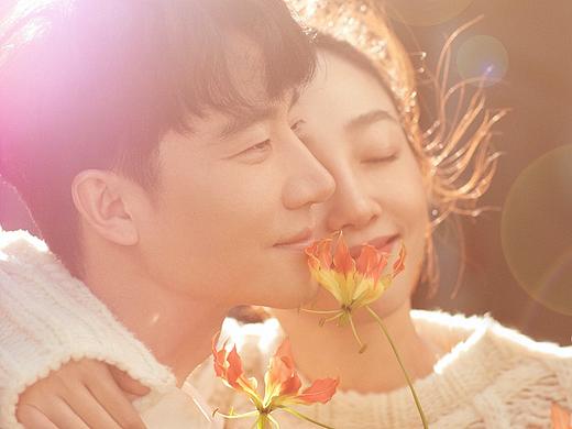 黄轩白百合《时尚芭莎》