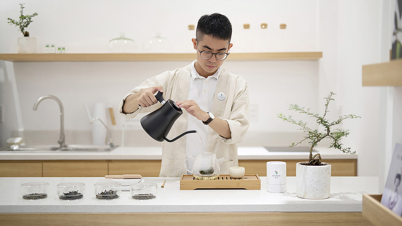 云几TEA HOUSE新茶饮品牌视觉形象设计-西安席设计(图ZMjcwNzM1MDAw) - 品牌 - 站酷设计师席江龙原创素材 - 站酷ZCOOL
