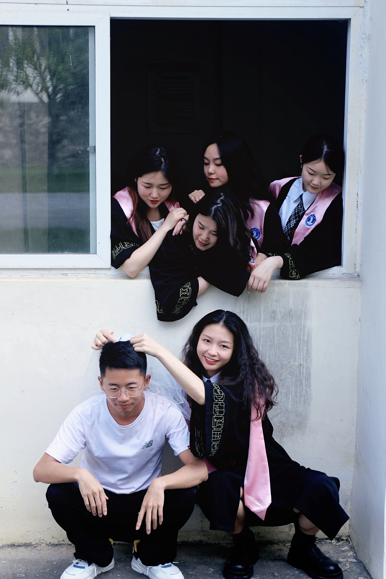 毕业不毕“耶”（图ZMzA5NTUzMzM2） - 人像摄影 - 站酷设计师捷茗原创素材 - 站酷ZCOOL