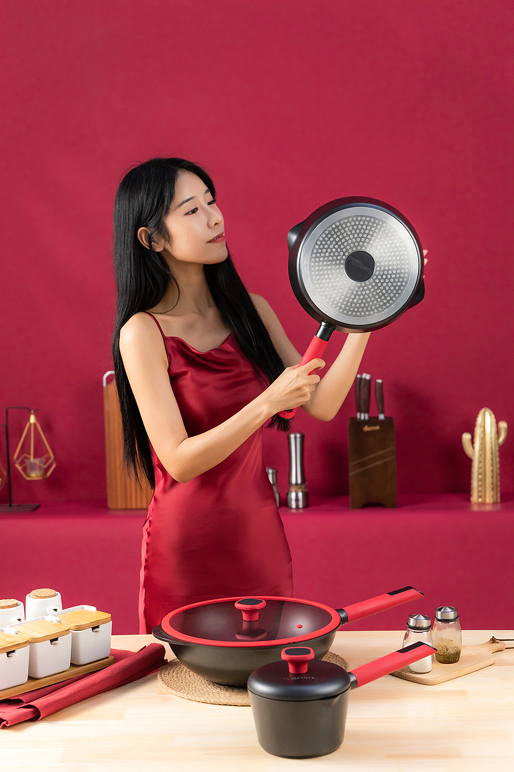 厨具模特拍摄淘宝主图详情拍摄（图ZMjIzMjIzNzIw） - 产品摄影 - 站酷设计师芷君视觉原创素材 - 站酷ZCOOL