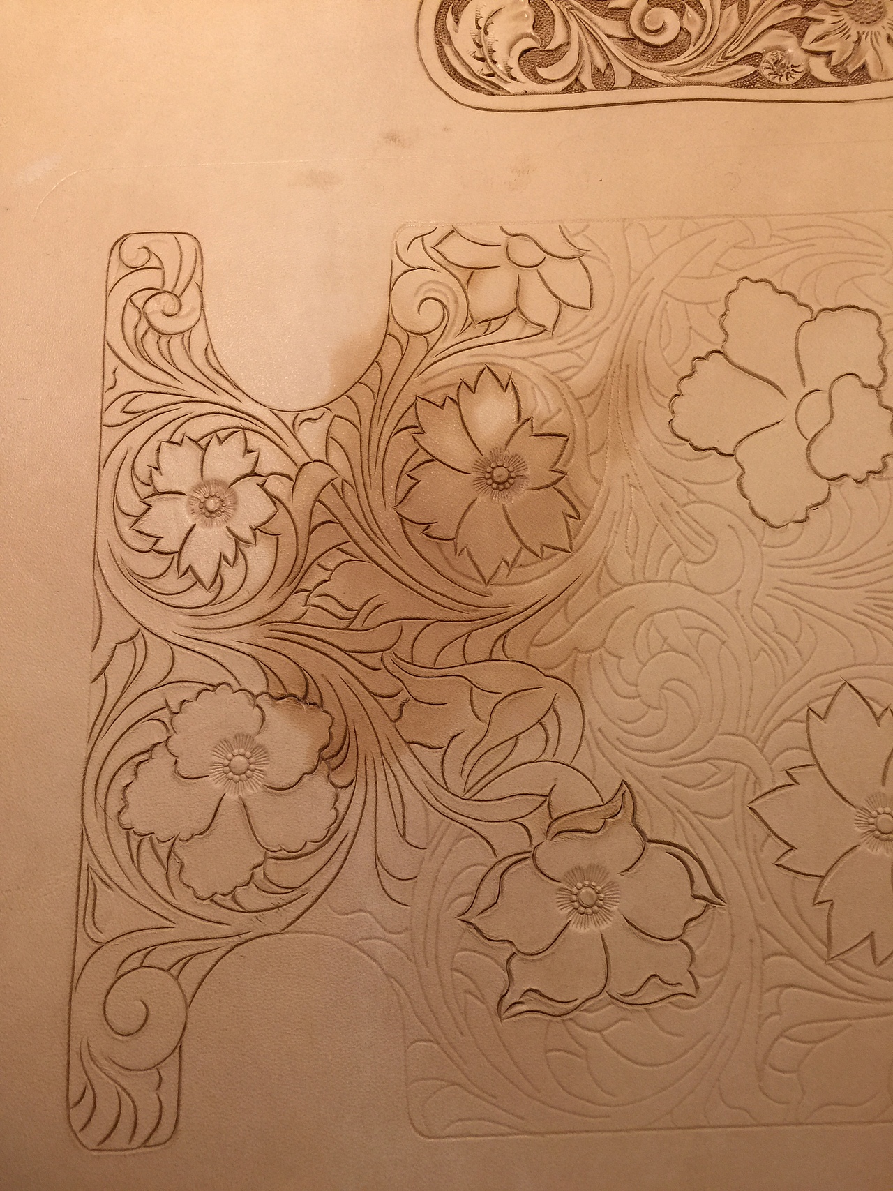 皮雕闭关第三弹唐草长夹面皮