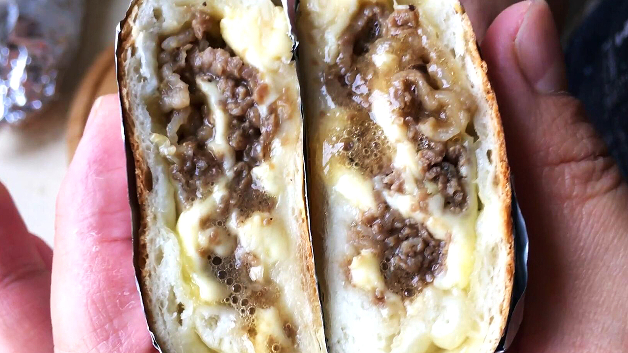 山姆牛肉卷，薄脆饼皮，爆汁牛肉，超长拉丝奶酪！（图ZMjk5NTc2Nzcy） - 其他 - 站酷设计师宅家吃货JACKERLU原创素材 - 站酷ZCOOL