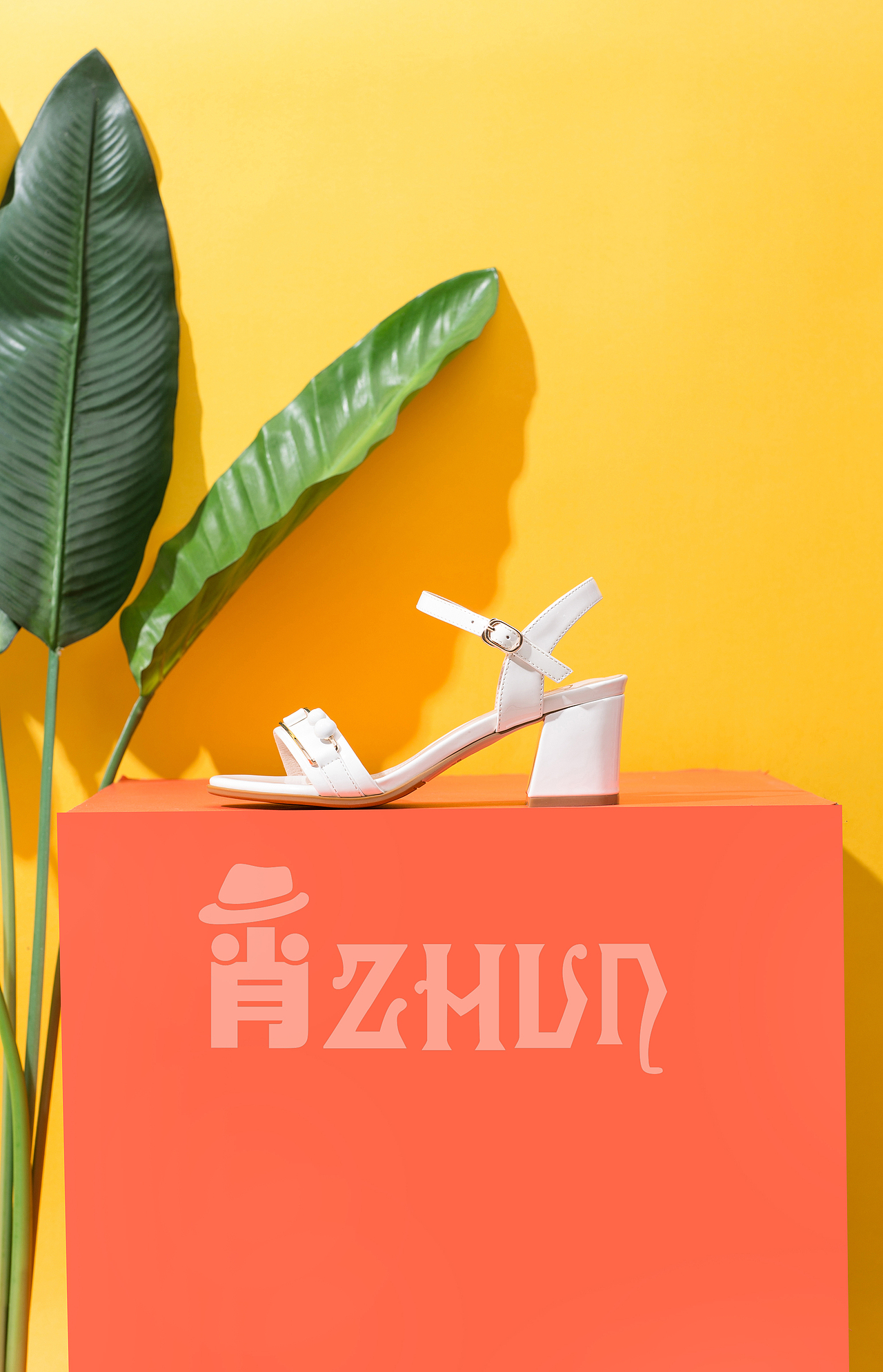 Xiao Zhun photos - 创意女鞋（图ZMTExODQzNzU2） - 产品摄影 - 站酷设计师肖准原创素材 - 站酷ZCOOL