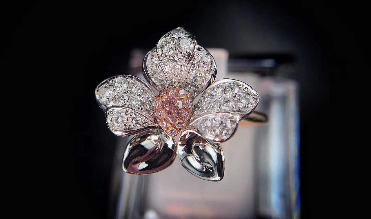 蝴蝶兰粉钻戒指