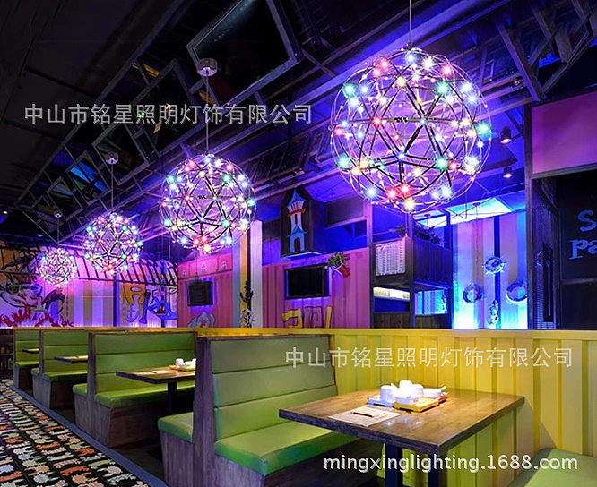 火花满天星球形灯吊饰 铭星灯饰工厂 专业定制（图ZMTc1Njc5MDEy） - 家装设计 - 站酷设计师铭星灯光美陈工厂原创素材 - 站酷ZCOOL