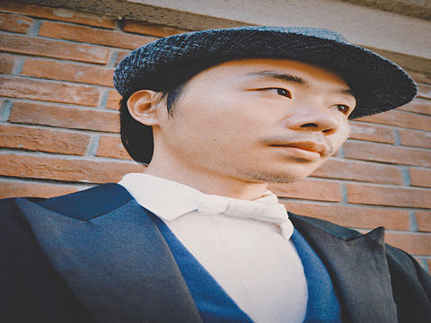 邓赟崽个人写真无水印原图