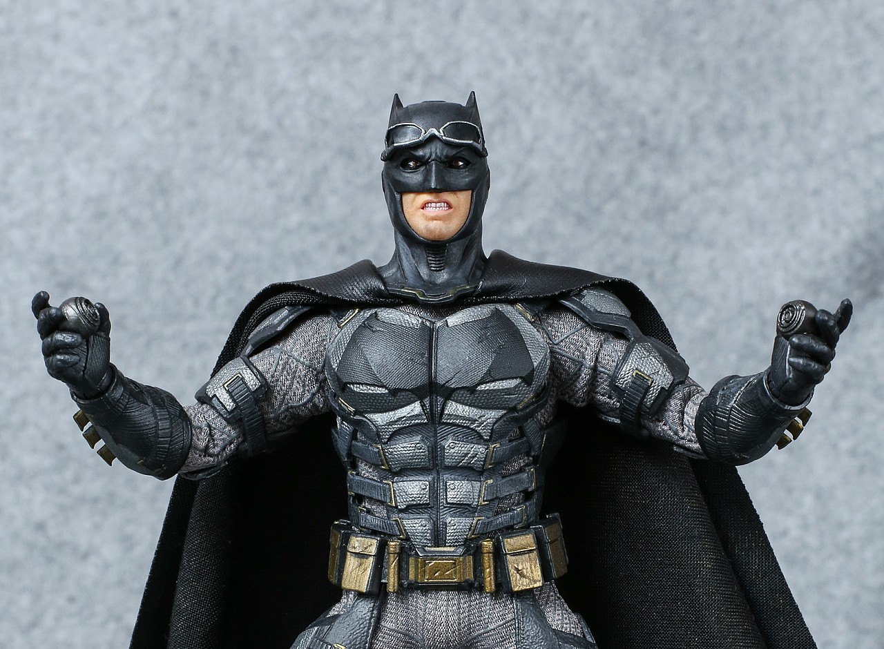 mezco战术轻甲蝙蝠侠