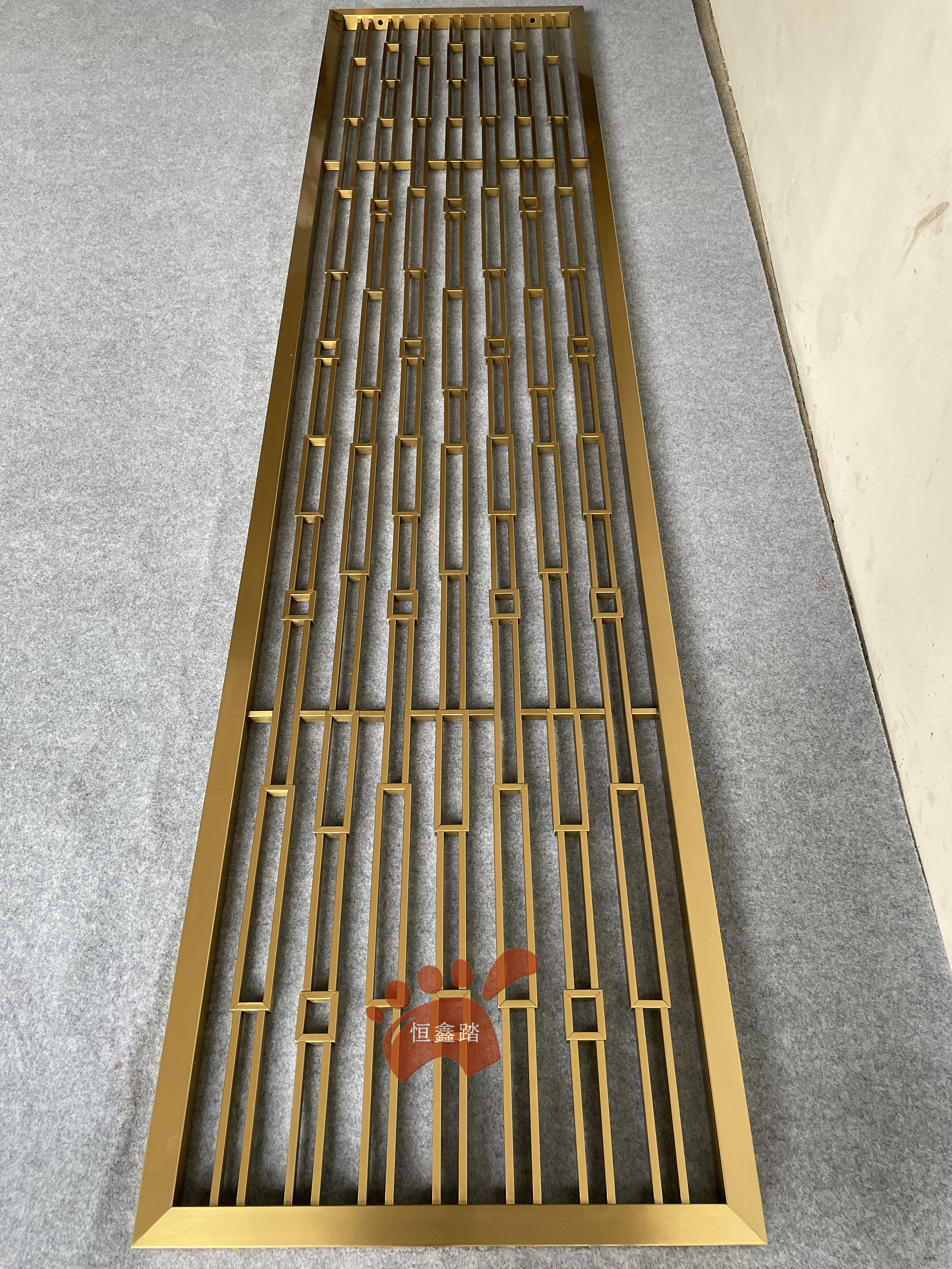 拉丝钛金不锈钢点焊屏风,简单款钛金屏风