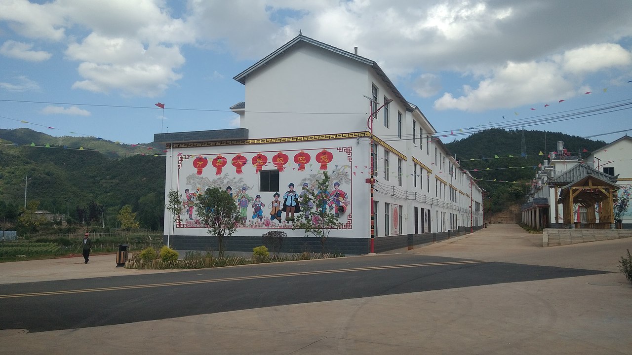 尊重工具,细心工作,感受绘画,感恩生命,基准与质量取决于我们的心——锦泰彩绘真诚期待与您合作,您的信任是对我公司彩绘团队最大的支持,您的评价将是对我公司彩绘团队最好的声誉。