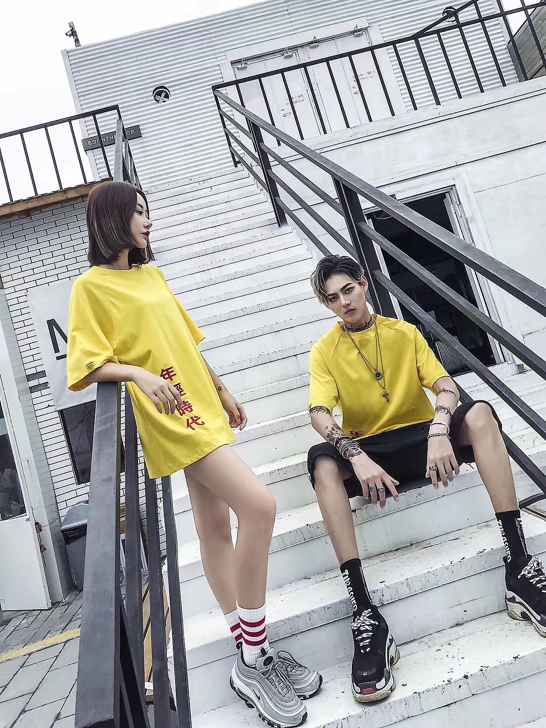 北斗模特祖儿潮牌情侣装拍摄潮牌服装拍摄