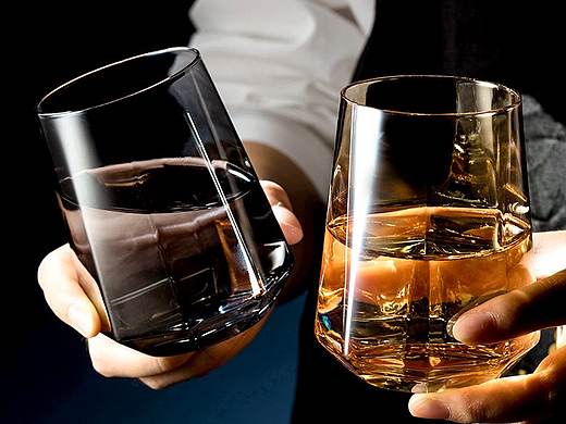 炫彩玻璃杯 | 钻石般闪耀 玻璃杯摄影 南京摄影