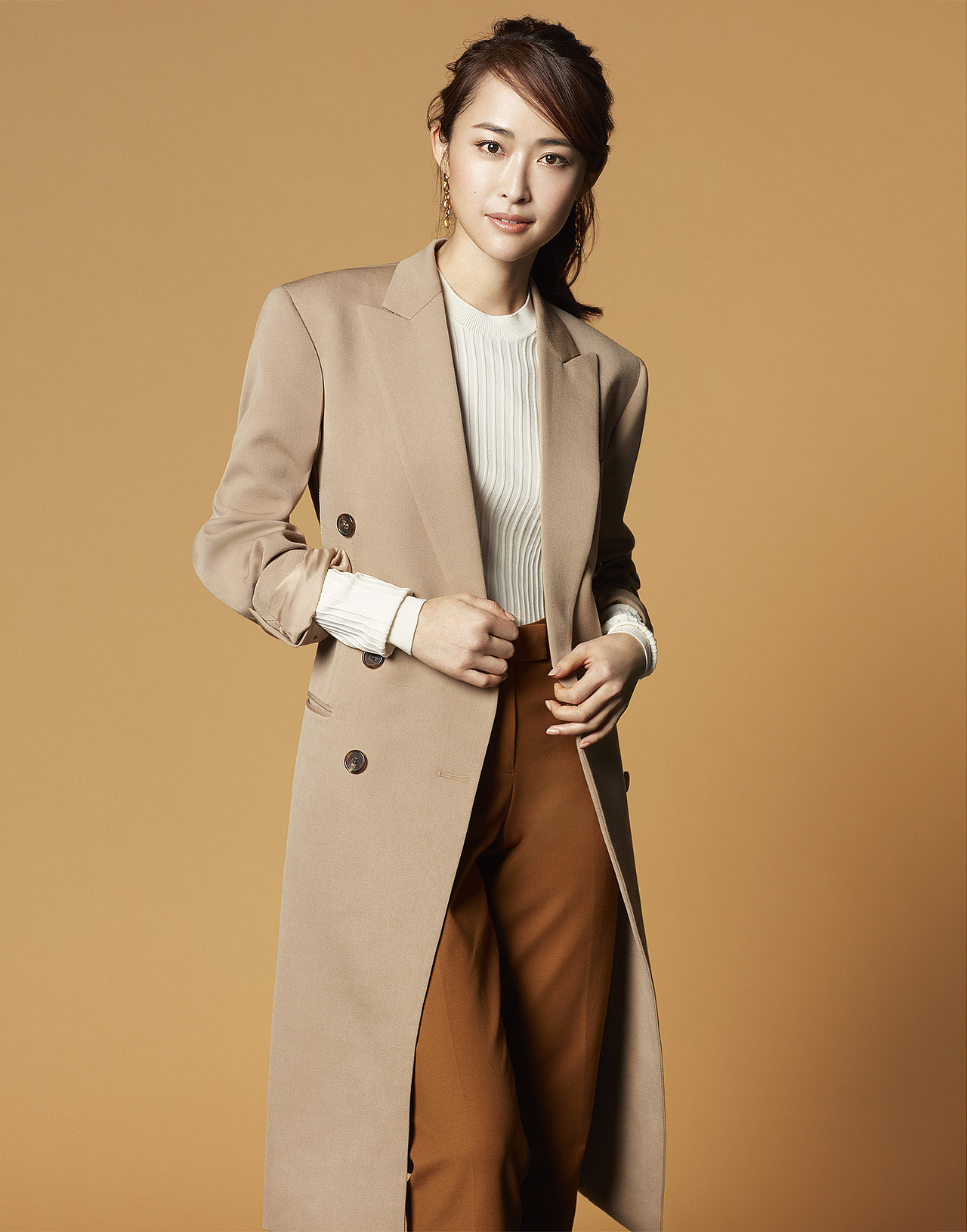 《NYLON 尼龙》杂志妆面拍摄|SESTUDIO摄影（图ZMTkyMzI2NzA4） - 人像摄影 - 站酷设计师STUDIOSE原创素材 - 站酷ZCOOL