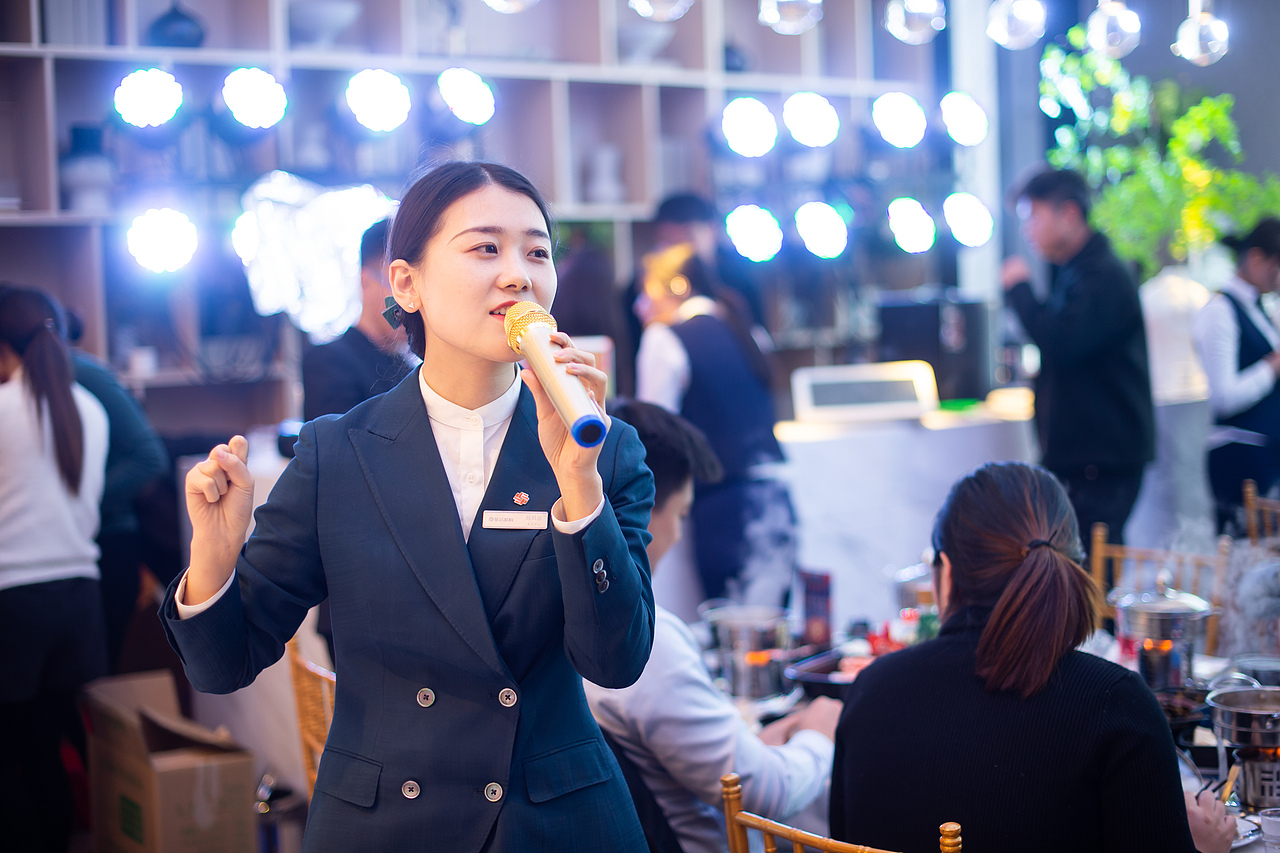 客户答谢暖场火锅宴（融创世樾城）（图ZMTkwNjA5NzAw） - 人文/纪实摄影 - 站酷设计师放狼的小羊原创素材 - 站酷ZCOOL