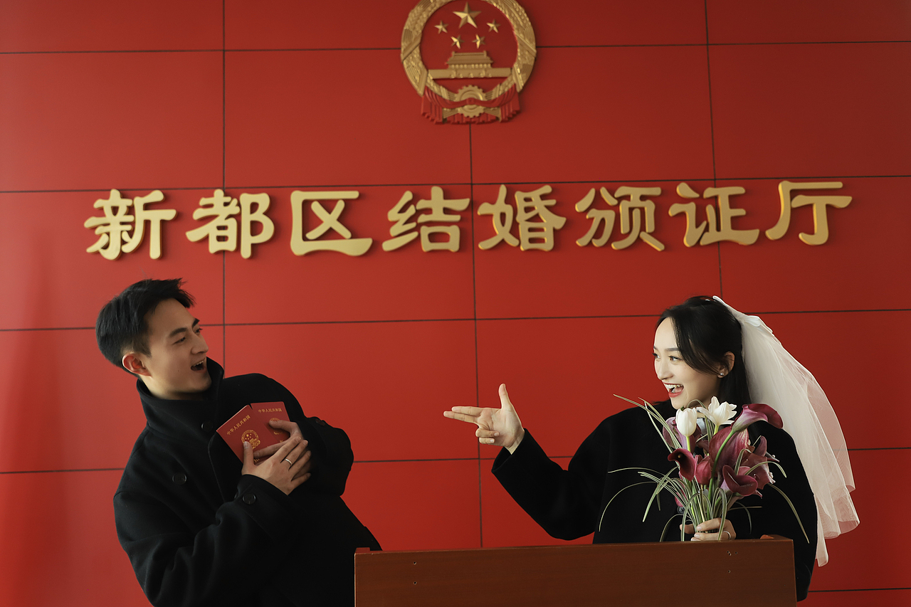 今天领证,有温度的照片