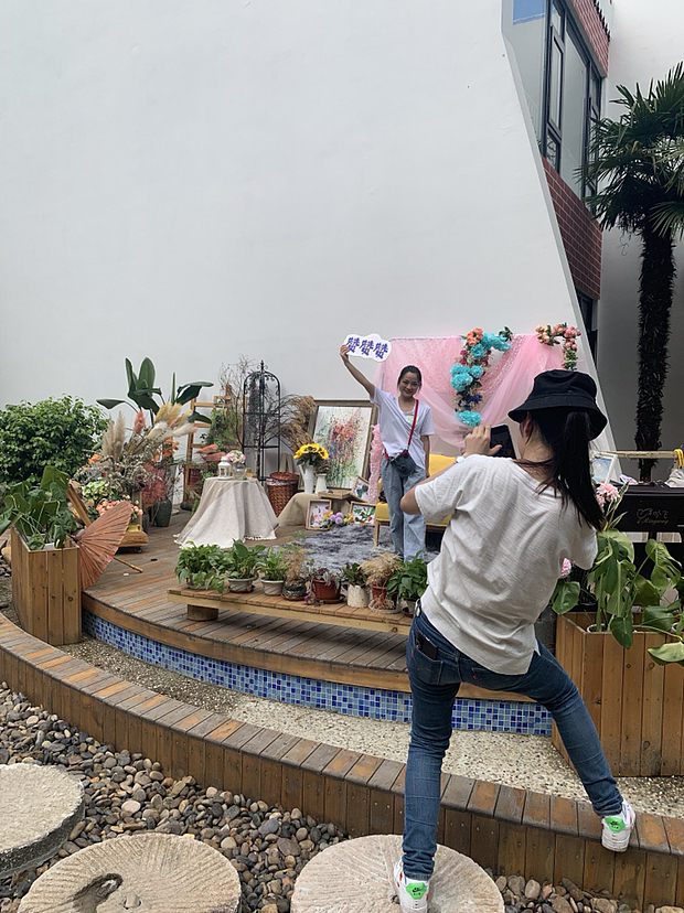 艺术美学|布展·闺蜜日活动主题校内布展