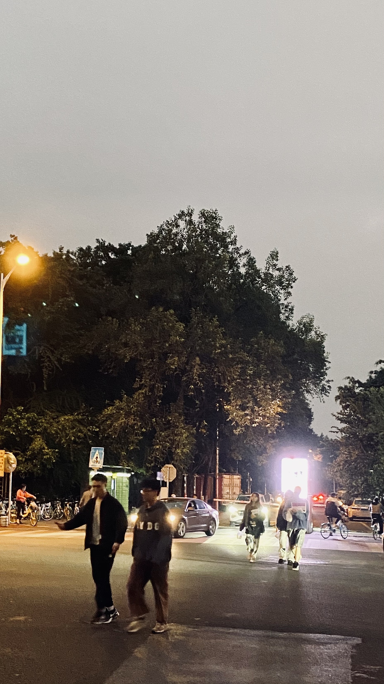 人文紀(jì)實(shí)攝影-南亭村的日常路人（圖ZMjM1NTM4OTQw） - 人文/紀(jì)實(shí)攝影 - 站酷設(shè)計(jì)師小讓讓原創(chuàng)素材 - 站酷ZCOOL