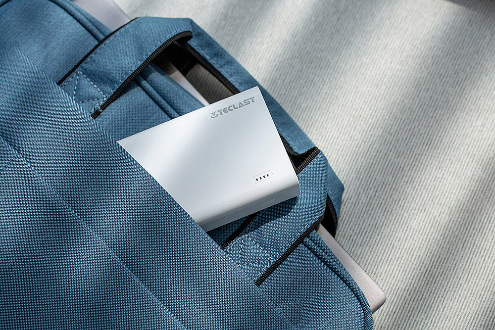 充电宝 || 台电（图ZMTU1NTkwMjk2） - 产品摄影 - 站酷设计师摄影师雪梨原创素材 - 站酷ZCOOL