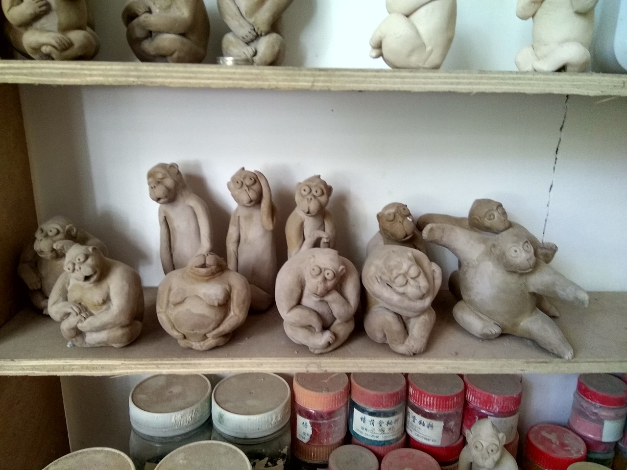 猴子纯手工陶泥雕塑原创设计