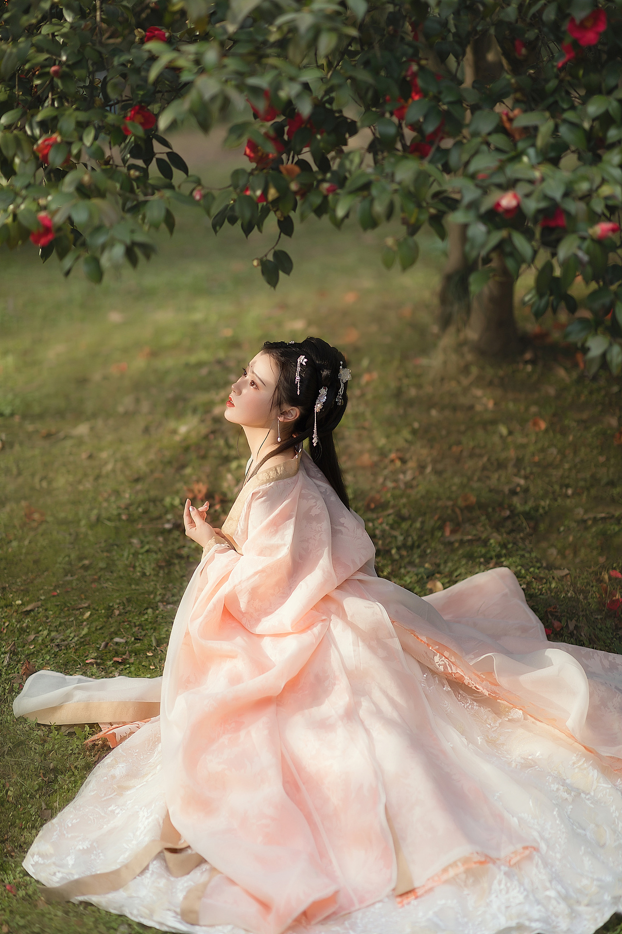 山茶（图ZMjUwNDQzNzEy） - 人像摄影 - 站酷设计师慕秋恋白原创素材 - 站酷ZCOOL