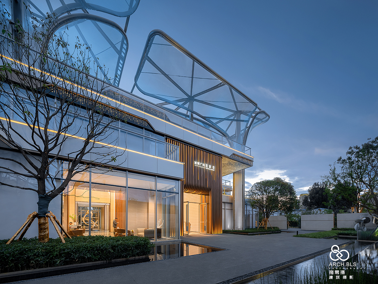 昆明旭辉广场铂宸府营销中心