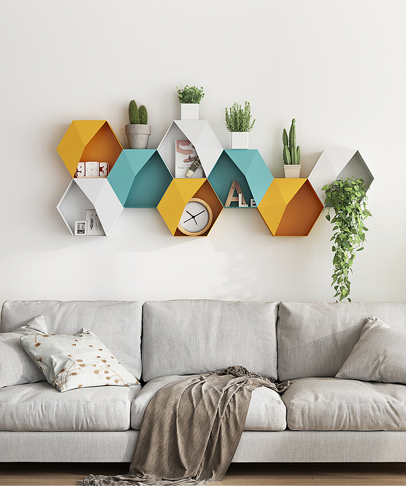 ▲阳台不够地儿也没关系,客厅摆放绿植,也是很不错的选择。一个垂直的花架,非常适合沙发背景墙,一整面墙不仅美观实用,收纳性也非常强。
<br>淘口令:复制整条信息,打开「手机淘宝」¥7D9S17crwPe¥ 【立即享受优惠】<br>