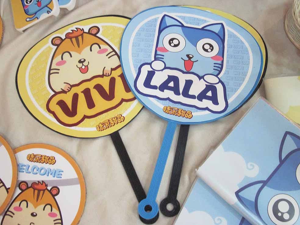 《味乐甜品店品牌视觉形象设计》 广东工业大学 视觉传达 陈乐琪 # 2012 我们毕业啦 #（图ZNjYyODQyNA==） - 品牌 - 站酷设计师喵呜丸子原创素材 - 站酷ZCOOL