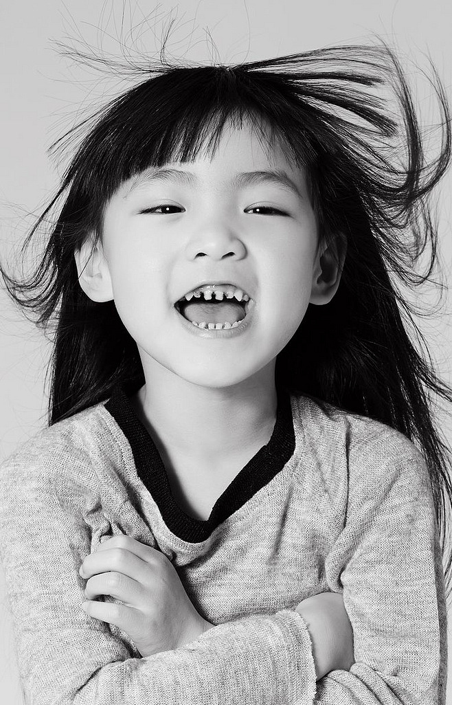 【张莫非的工作日志】简简单单就是最美的  儿童摄影  室内人像摄影