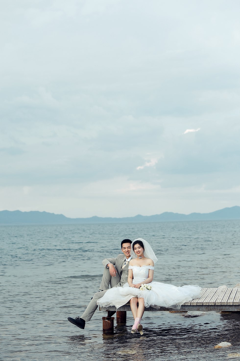 旅拍婚纱照好去处:云和山的彼端——新疆赛里木湖