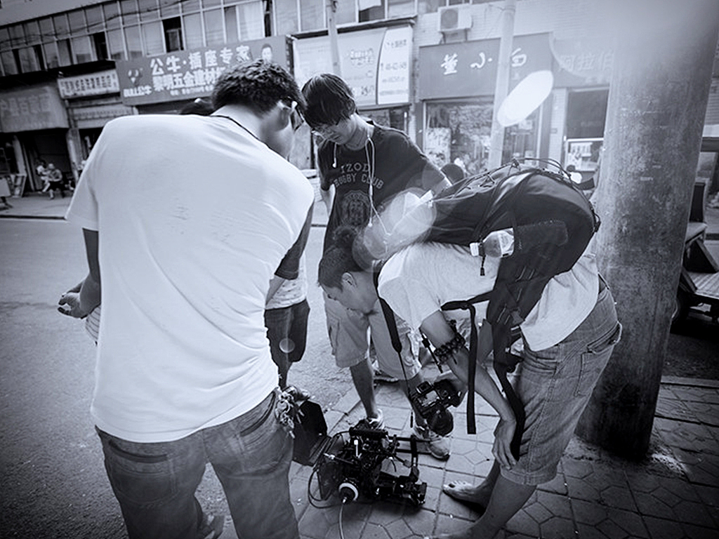 它（图ZMjEwNzk5NTI=） - 短片 - 站酷设计师RainbowJin原创素材 - 站酷ZCOOL