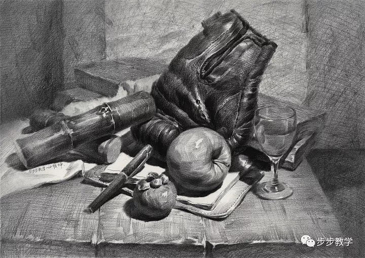 贵州美术网分享经典素描静物作品,来源于步步教学