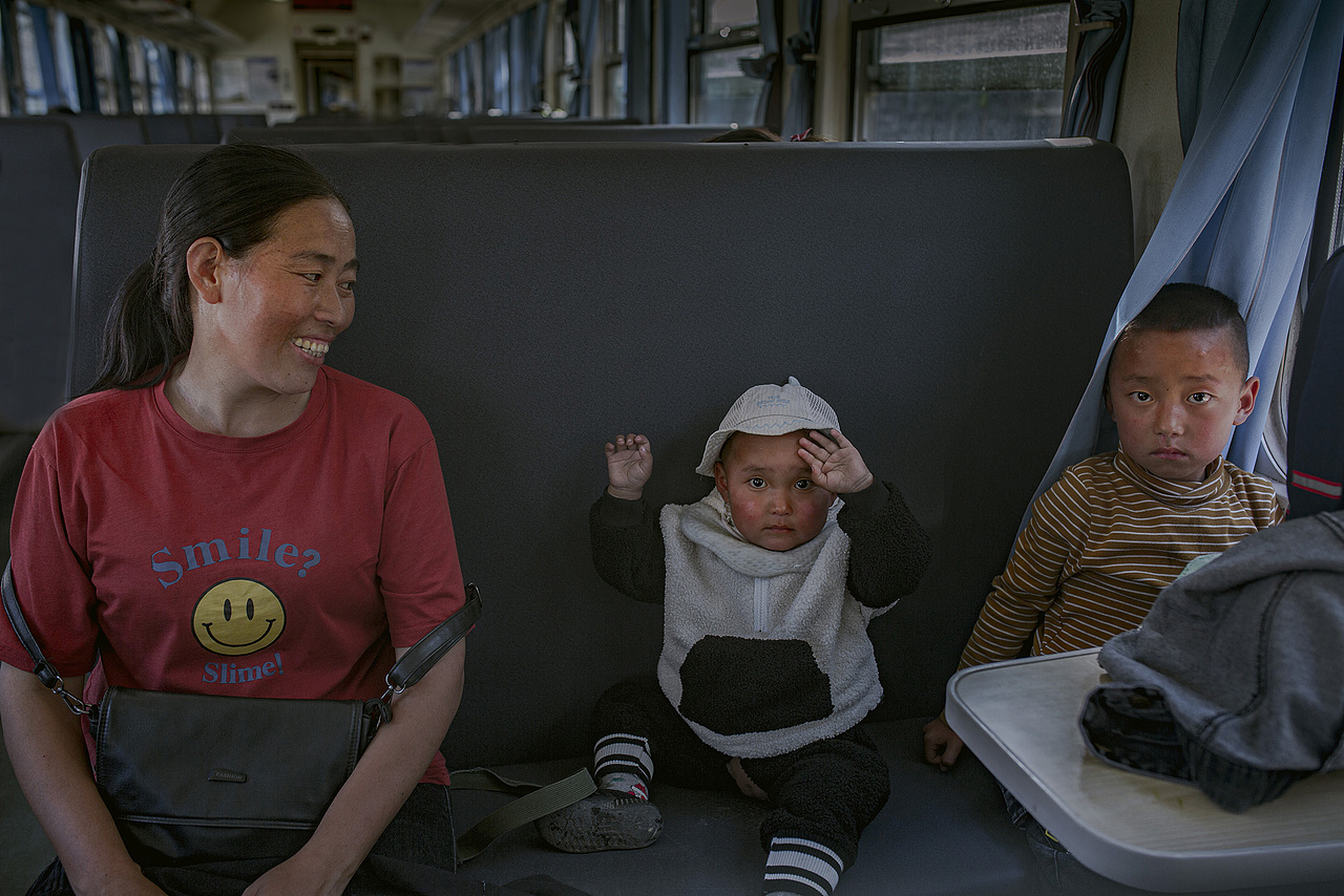 慢火车上的故事