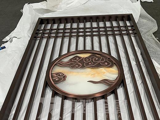 餐厅红古铜不锈钢管焊屏风、特色酒店中式格栅醒目高端