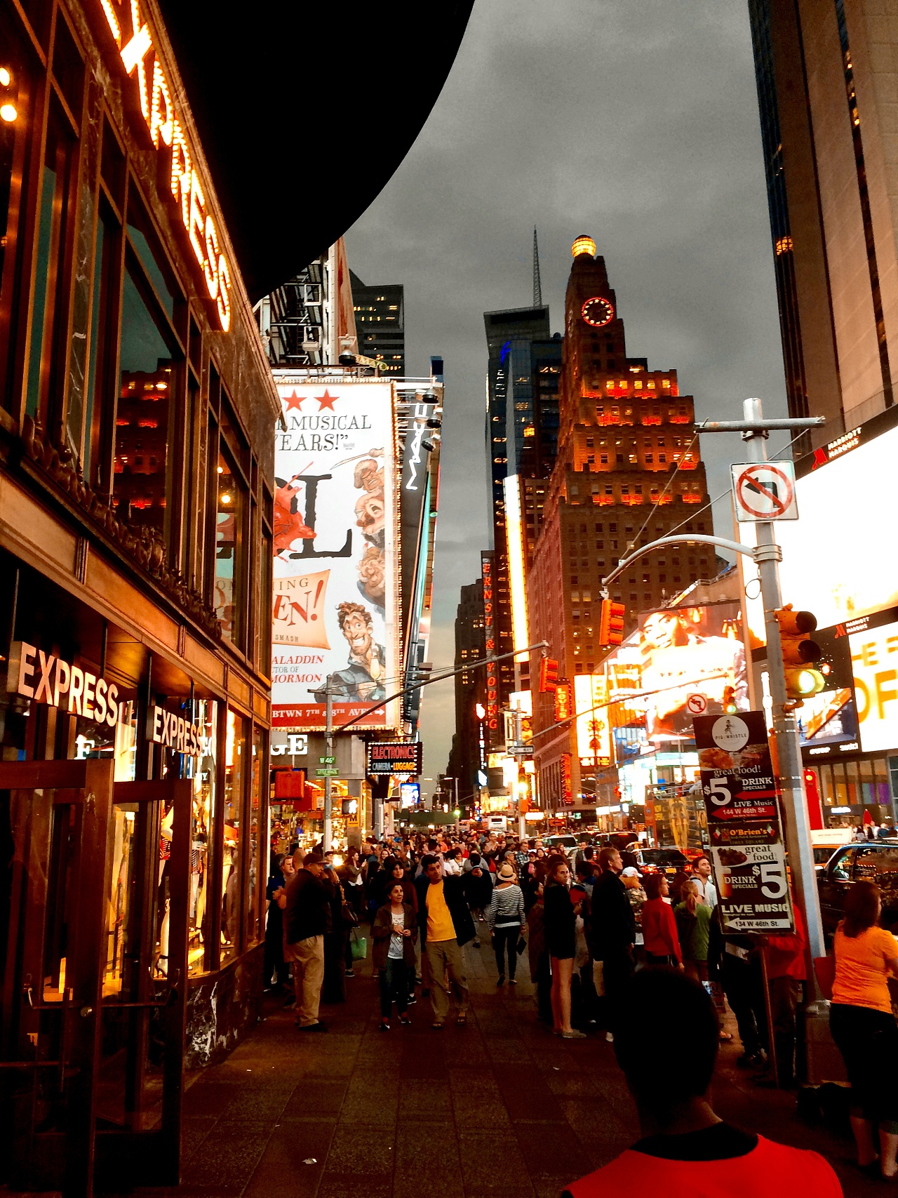 赛博朋克风城市|摄影|环境/建筑摄影|z01019222 - 原创作品 - 站酷