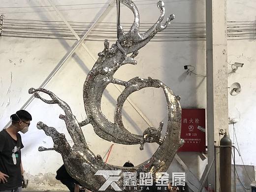 亮光不锈钢镂空字体浪花雕塑 不锈钢水浪雕塑