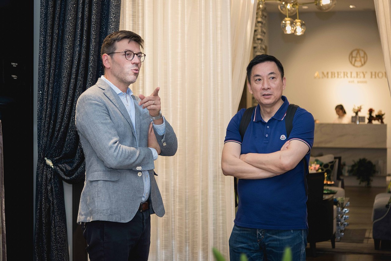 与AMBERLEY HOUSE合作 拍摄店内授课案例（图ZMTk4NDE4ODk2） - 宣传物料 - 站酷设计师摄影师樊玉亮原创素材 - 站酷ZCOOL