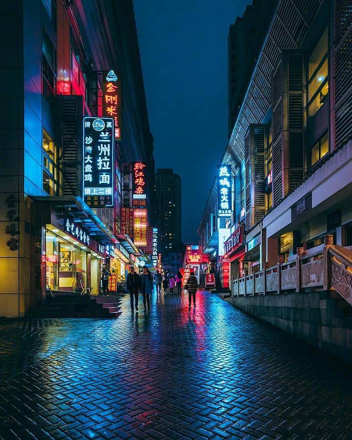 你看过陌生城市的夜景吗