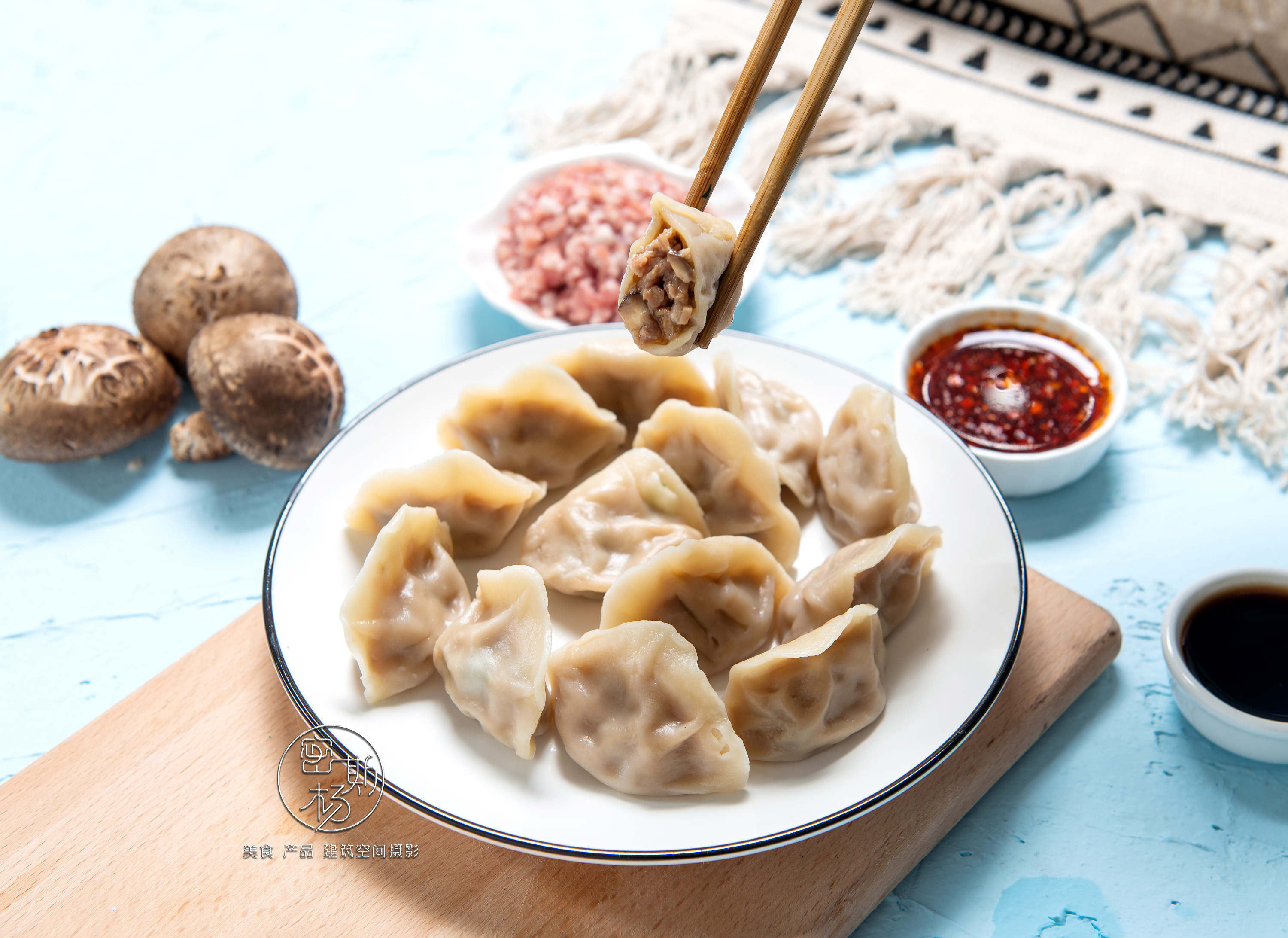 美食饺子新年摄影图高清摄影大图-千库网