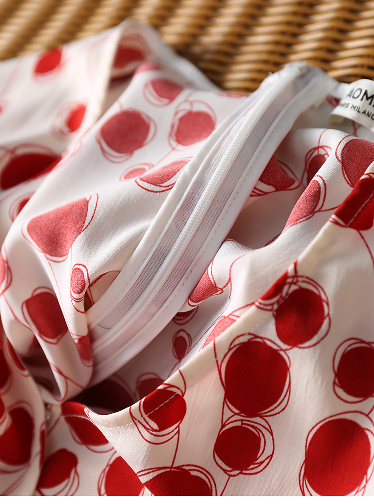 2色裤子创意（图ZMTcwMDI5NTk2） - 产品摄影 - 站酷设计师A咖摄影工作室原创素材 - 站酷ZCOOL